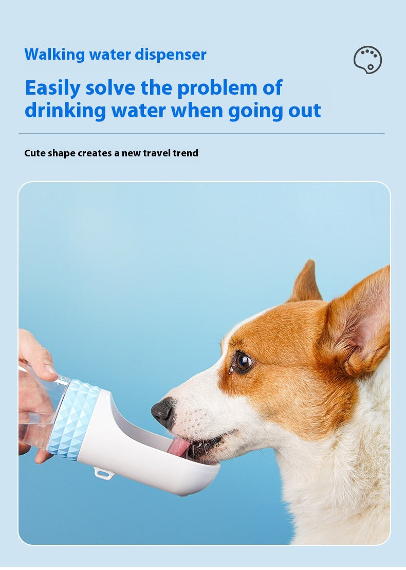 Gourde de voyage pour chien en déplacement